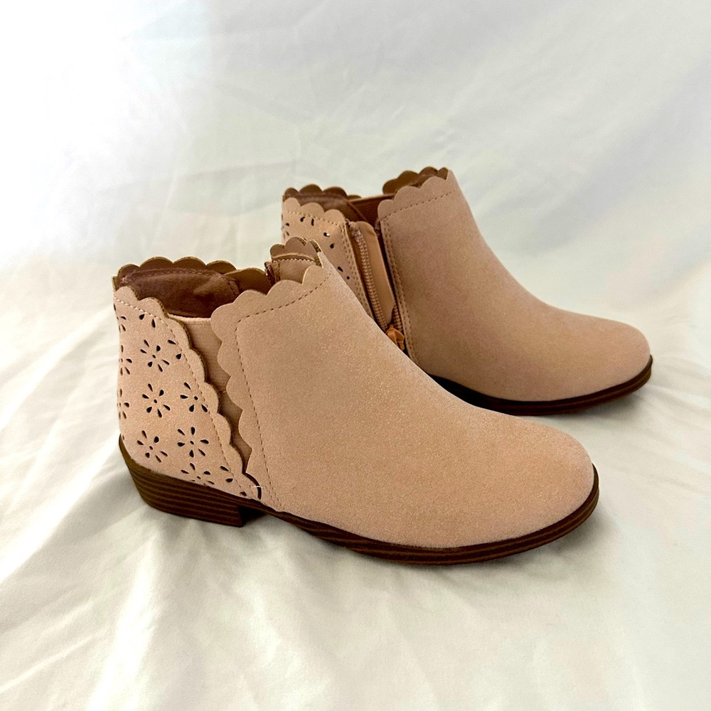 Girls Booties size 12